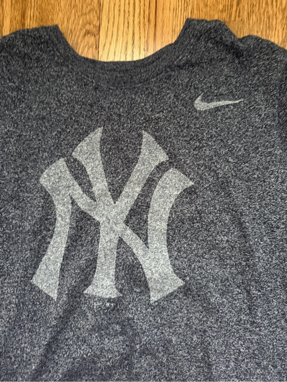 Nike yankees tee